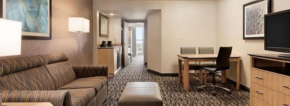 Embassy Suites By Hilton Convention Center Лас-Вегас Экстерьер фото