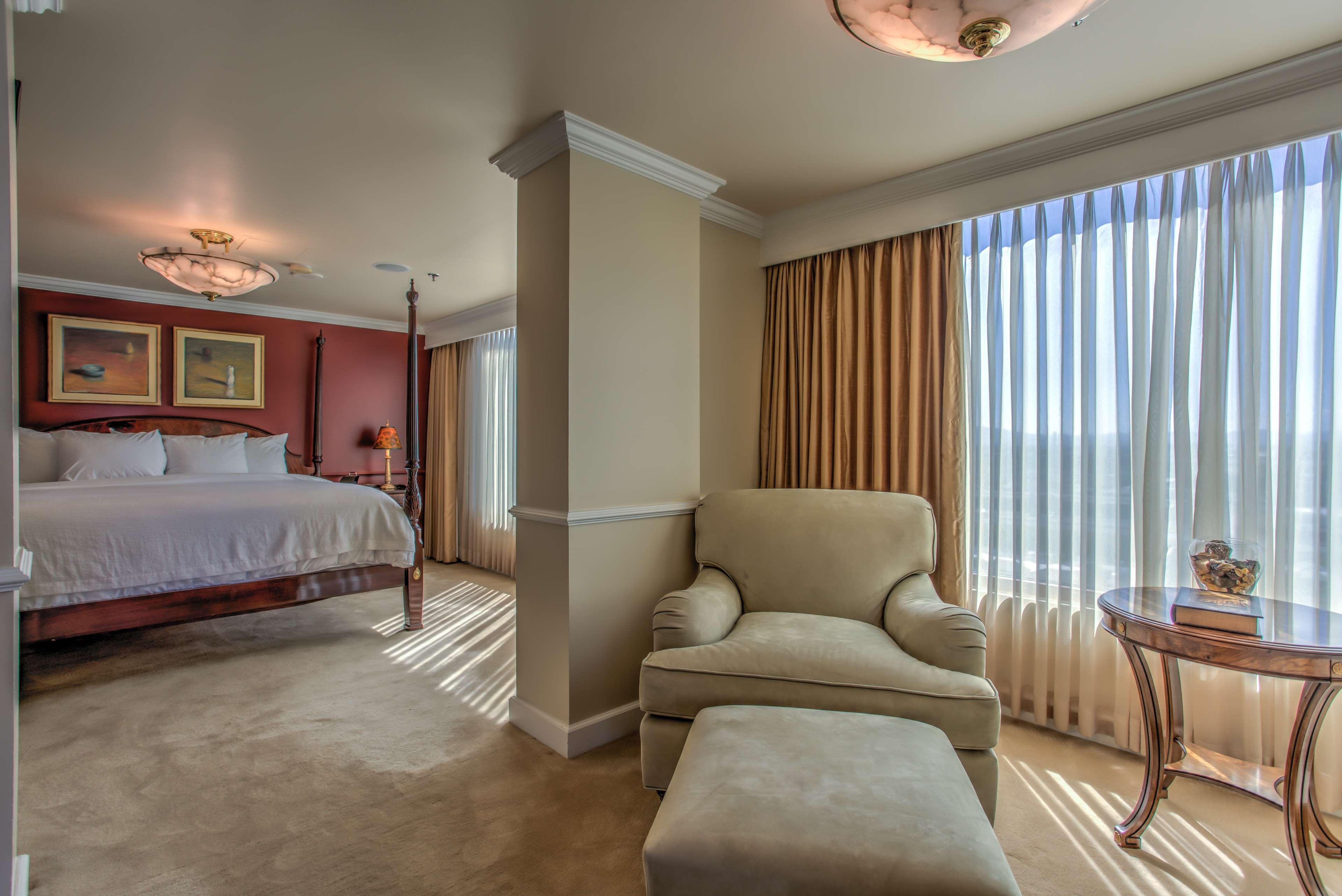 Embassy Suites By Hilton Convention Center Лас-Вегас Экстерьер фото