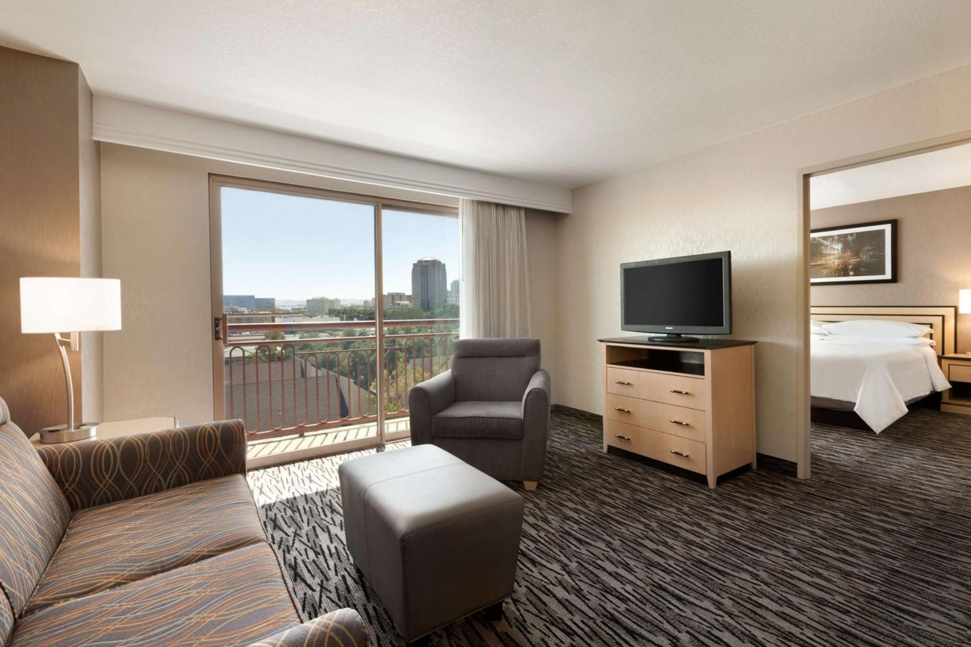 Embassy Suites By Hilton Convention Center Лас-Вегас Экстерьер фото