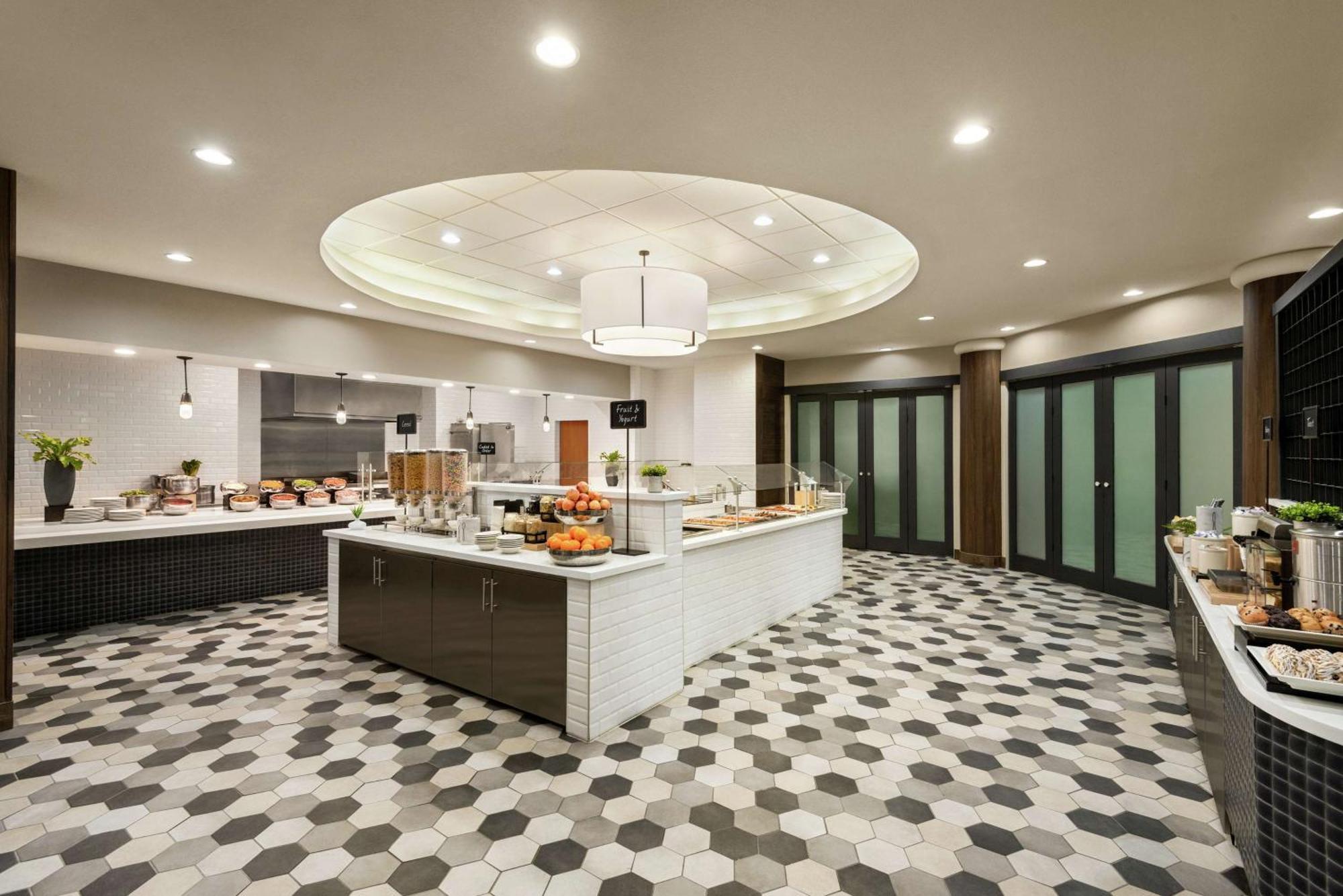 Embassy Suites By Hilton Convention Center Лас-Вегас Экстерьер фото
